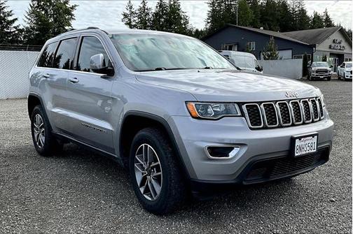 2020 Jeep Grand Cherokee Laredo
