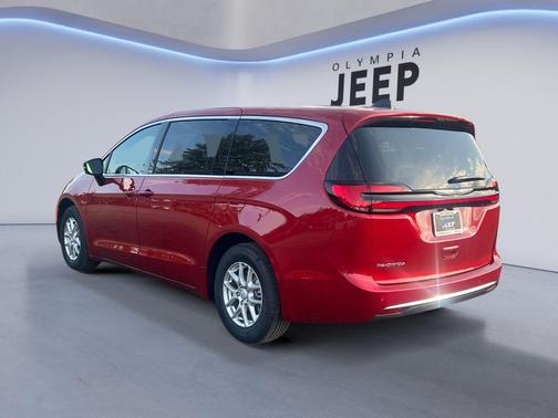 2026 Chrysler Pacifica L