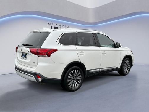 2020 Mitsubishi Outlander SEL