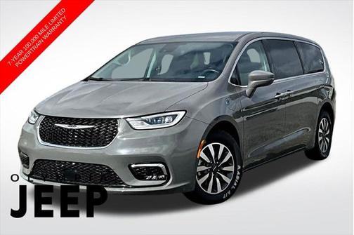 2022 Chrysler Pacifica Hybrid Touring L