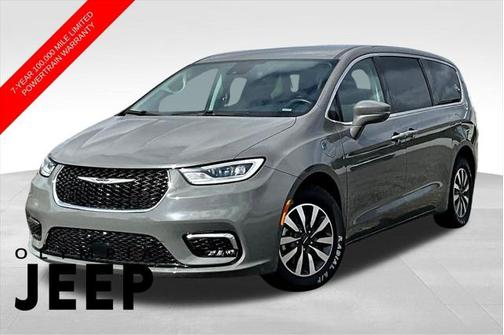 2022 Chrysler Pacifica Hybrid Touring L
