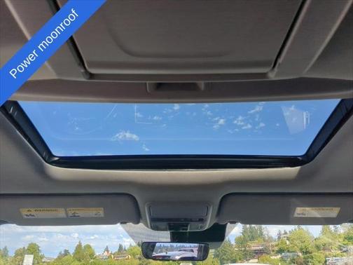 2022 Honda Pilot Touring 8-Passenger