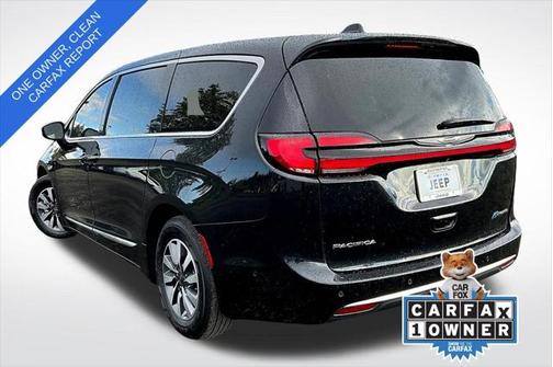 2022 Chrysler Pacifica Hybrid Limited