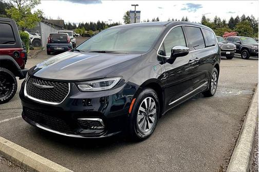 2022 Chrysler Pacifica Hybrid Limited