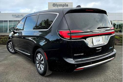2022 Chrysler Pacifica Hybrid Limited