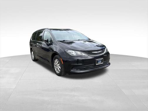 2020 Chrysler Voyager LXI