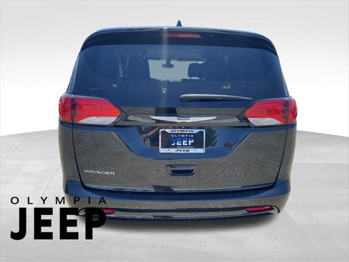 2020 Chrysler Voyager LXI