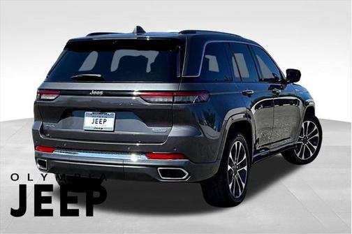 2022 Jeep Grand Cherokee Overland