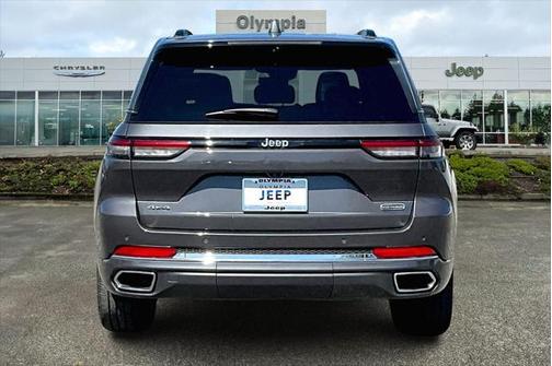 2022 Jeep Grand Cherokee Overland