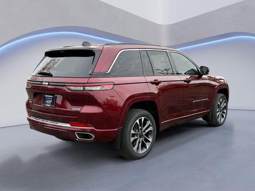 2025 Jeep Grand Cherokee Overland