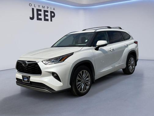 2023 Toyota Highlander Platinum
