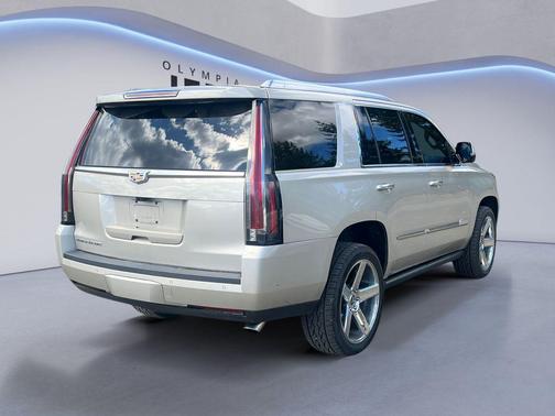2017 Cadillac Escalade Premium Luxury