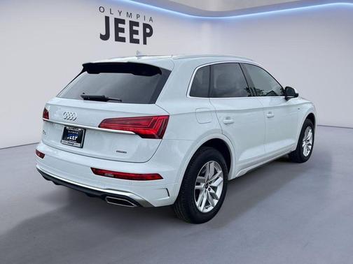 2022 Audi Q5 45 S line Premium