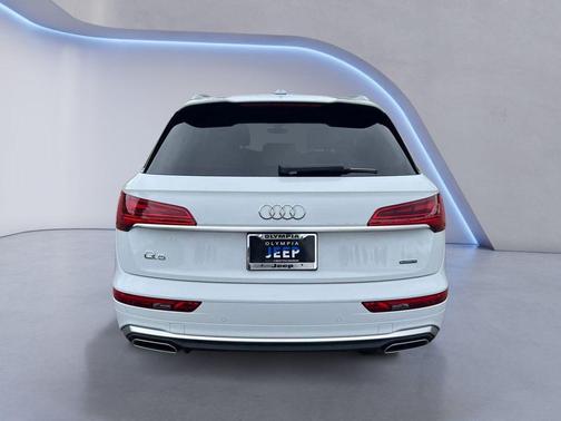2022 Audi Q5 45 S line Premium