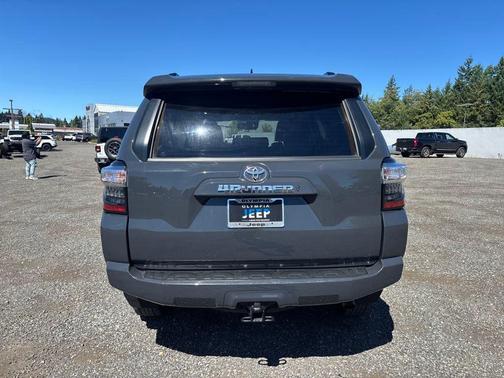2024 Toyota 4Runner SR5 Premium
