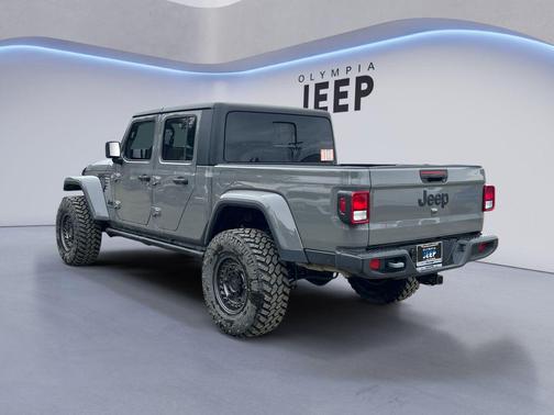 Sting-Gray Clearcoat 2023 Jeep Gladiator Willys