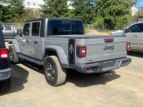 2022 Jeep Gladiator Sport S