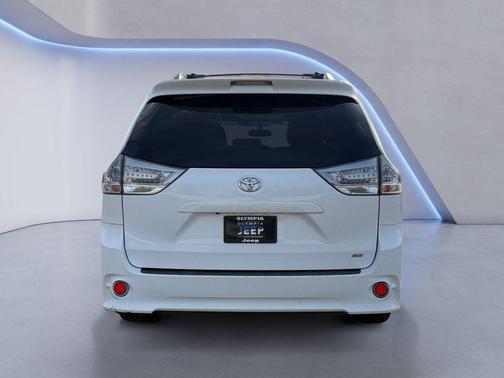 2015 Toyota Sienna SE