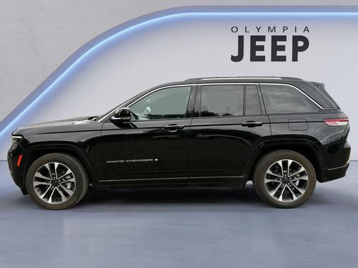 2022 Jeep Grand Cherokee Overland