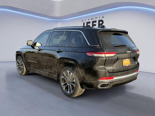 2022 Jeep Grand Cherokee Overland