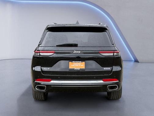 2022 Jeep Grand Cherokee Overland