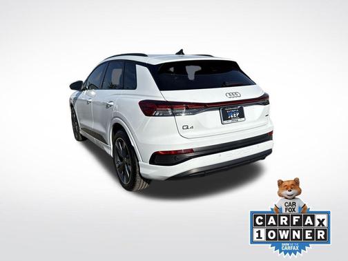 2024 Audi Q4 e-tron Premium