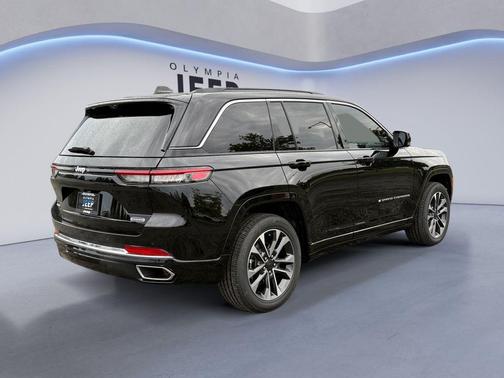 2025 Jeep Grand Cherokee Overland