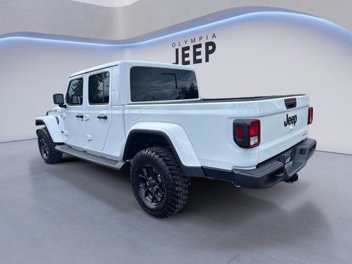 2025 Jeep Gladiator Sport