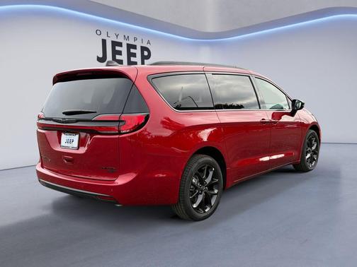 2026 Chrysler Pacifica Limited