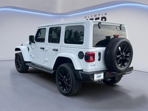 2022 Jeep Wrangler Unlimited 4xe Sahara