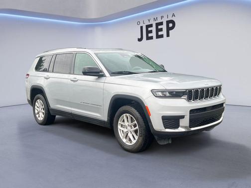 2022 Jeep Grand Cherokee L Laredo
