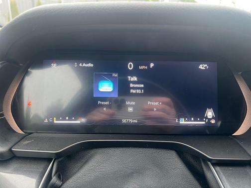 2022 Jeep Grand Cherokee L Laredo