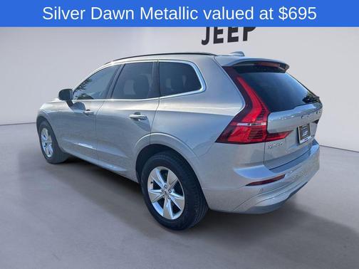 2022 Volvo XC60 B5 Momentum