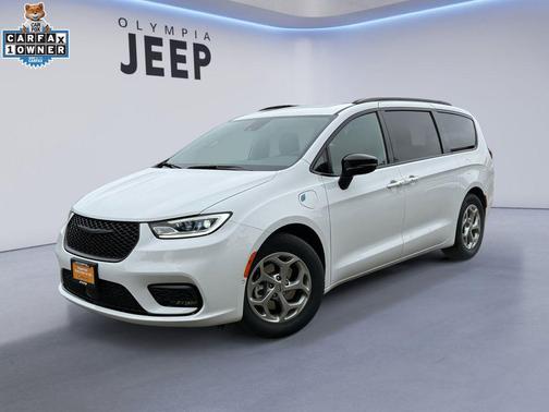2024 Chrysler Pacifica Hybrid Premium S Appearance Pkg