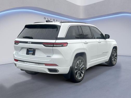 2025 Jeep Grand Cherokee Overland