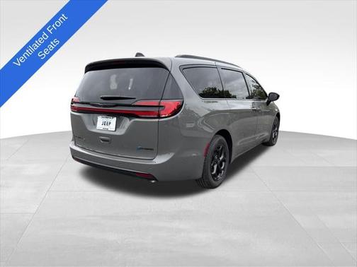 2025 Chrysler Pacifica Hybrid Premium S Appearance Pkg