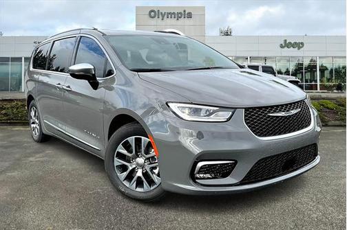 2025 Chrysler Pacifica L