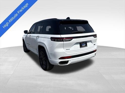 2025 Jeep Grand Cherokee Summit