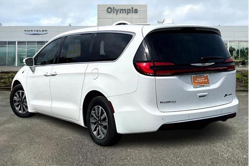 2022 Chrysler Pacifica Hybrid Touring L