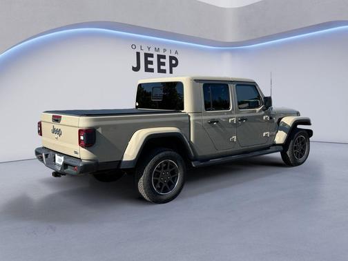 Gobi Clearcoat 2020 Jeep Gladiator Overland