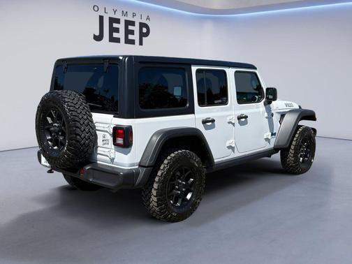 Bright White Clearcoat 2025 Jeep Wrangler 4xe Willys