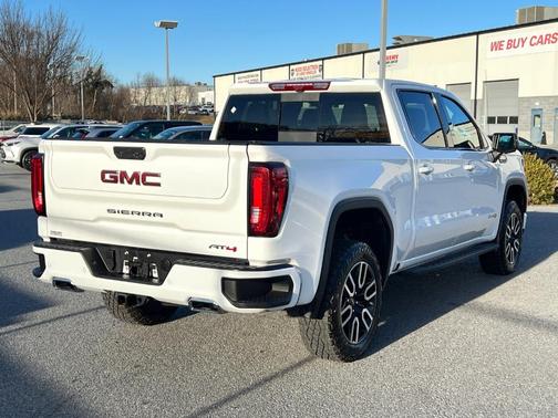 2025 GMC Sierra 1500 AT4