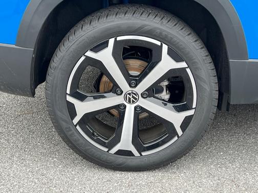2025 Volkswagen Taos 1.5T SEL