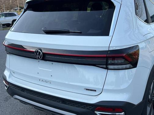 2026 Volkswagen Taos 1.5T SE