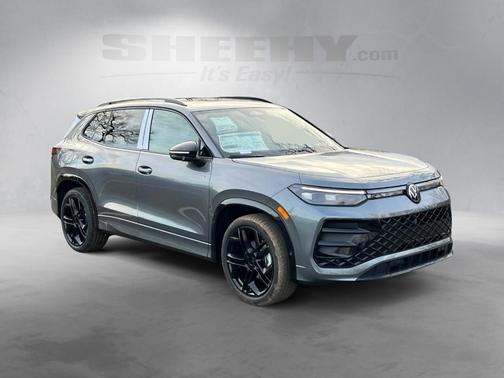 2026 Volkswagen Tiguan 2.0T SE R-Line Black