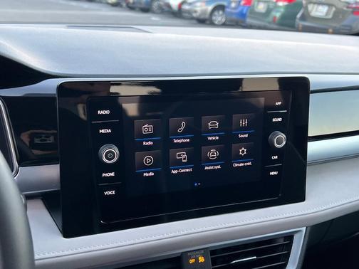 2025 Volkswagen Taos 1.5T SE