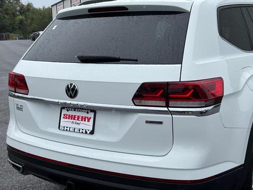 2022 Volkswagen Atlas 3.6L SE w/Technology