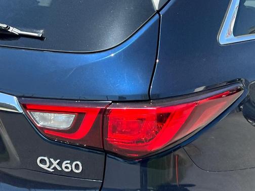 2018 INFINITI QX60 Base