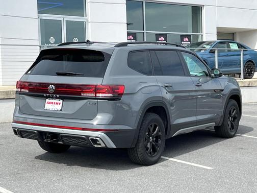2025 Volkswagen Atlas 2.0T Peak Edition
