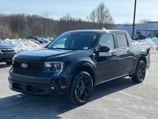 2025 Ford Maverick Lobo Standard